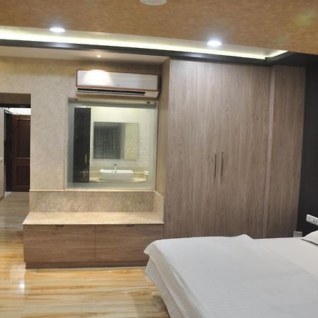 Hotel Park Regency Gorakhpur Bagian luar foto