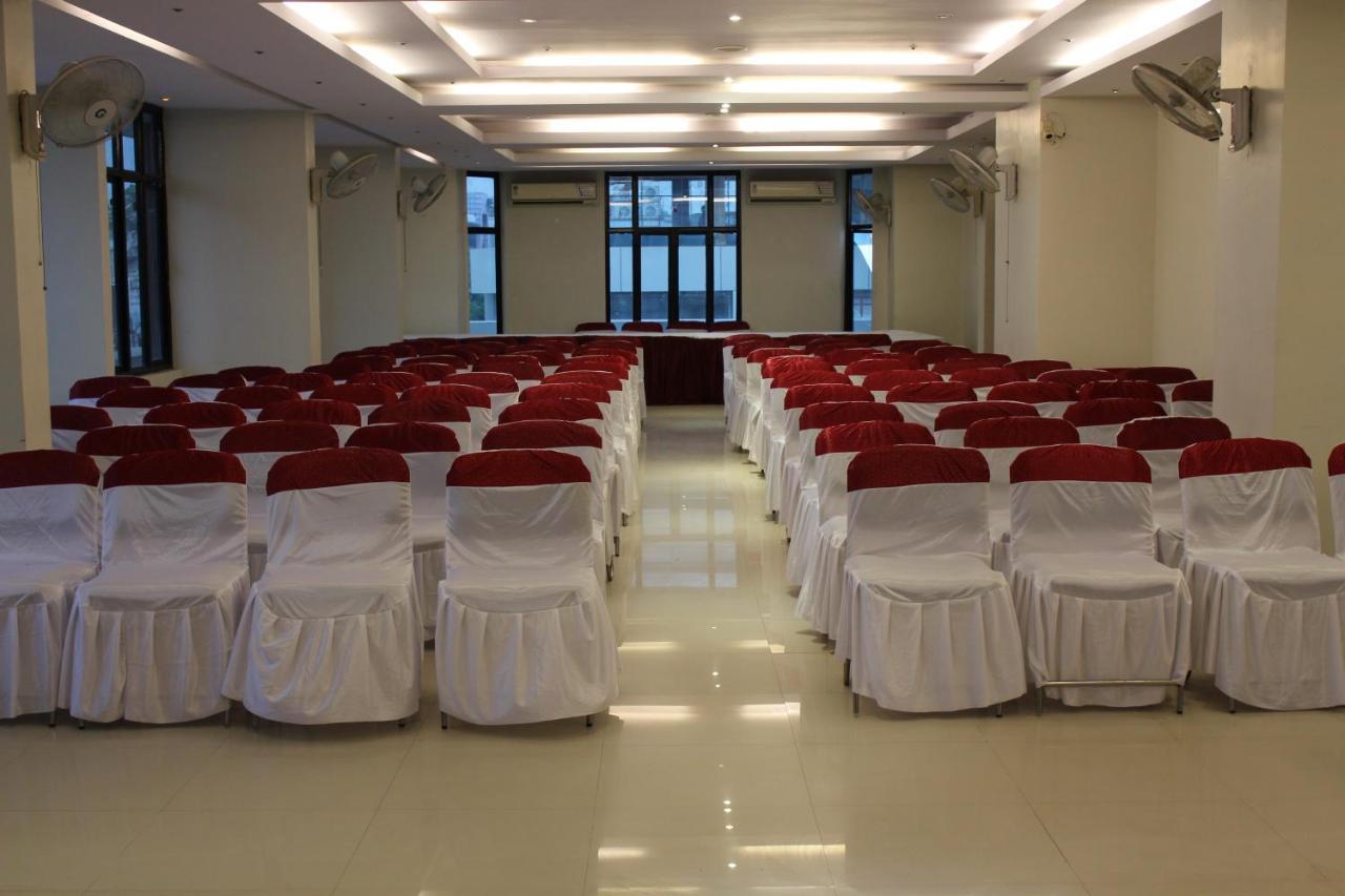 Hotel Park Regency Gorakhpur Bagian luar foto